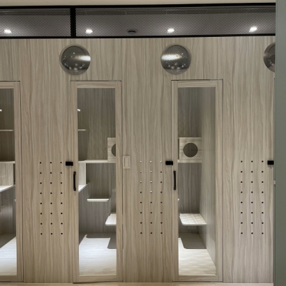 整排現代化貓旅館獨立房型外觀 整排現代化貓旅館獨立房型外觀